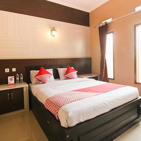 Oyo 820 Abad Baru Hotel Pangandaran Kültér fotó