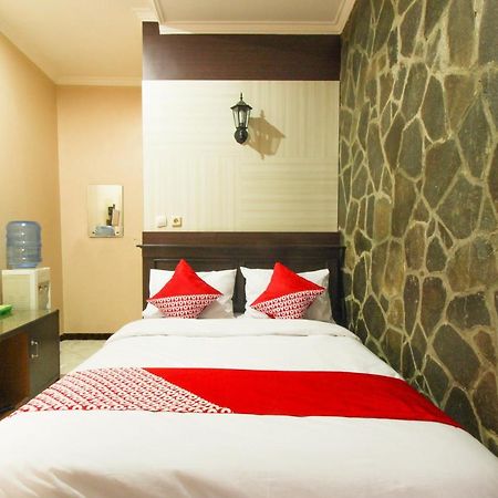 Oyo 820 Abad Baru Hotel Pangandaran Kültér fotó