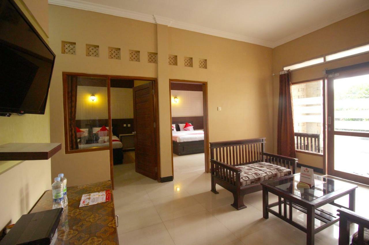 Oyo 820 Abad Baru Hotel Pangandaran Kültér fotó