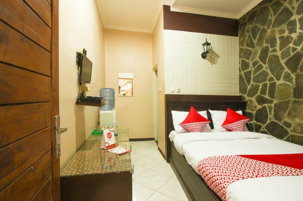 Oyo 820 Abad Baru Hotel Pangandaran Kültér fotó