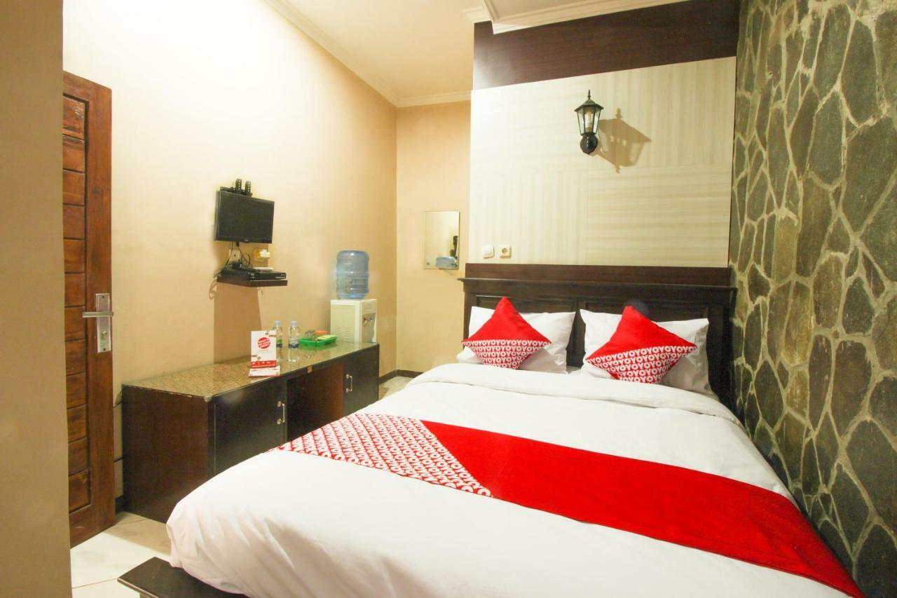 Oyo 820 Abad Baru Hotel Pangandaran Kültér fotó