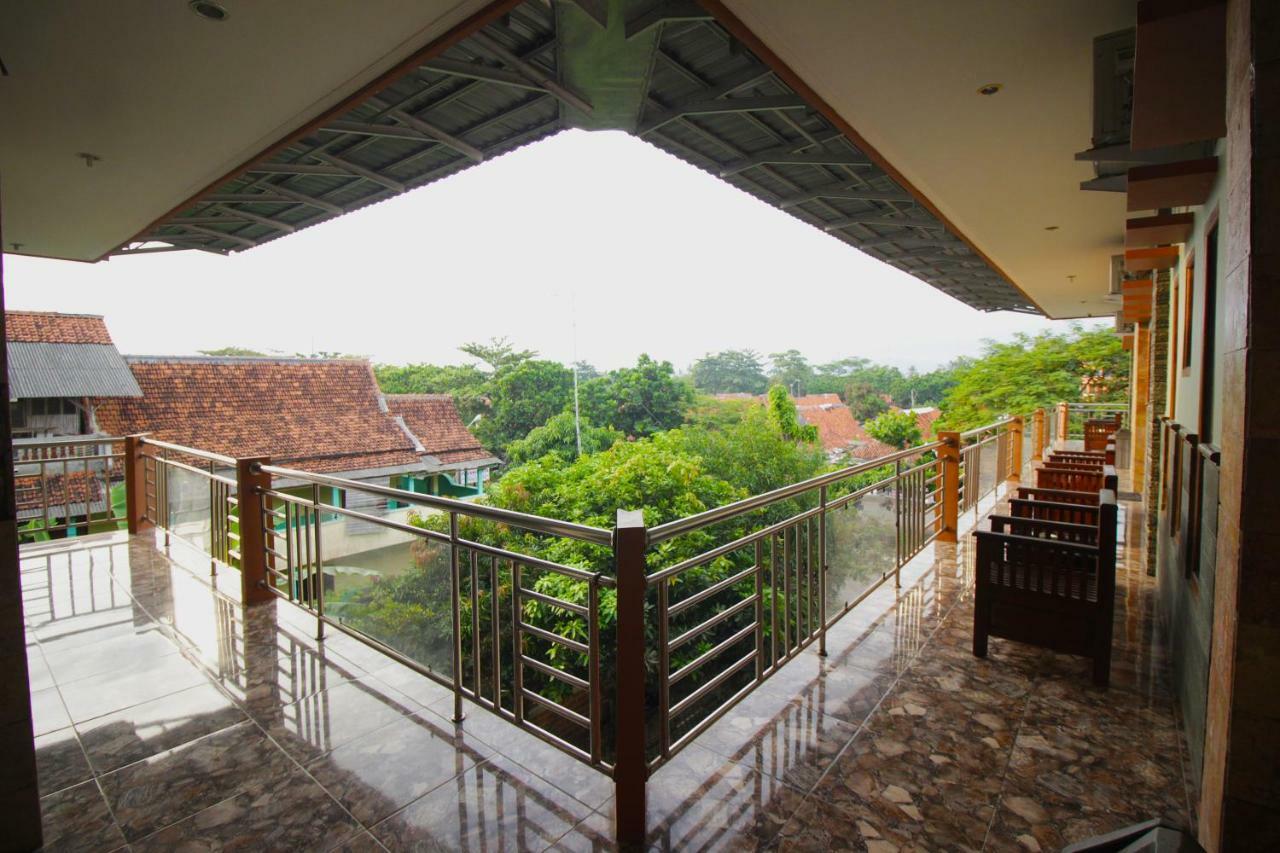 Oyo 820 Abad Baru Hotel Pangandaran Kültér fotó